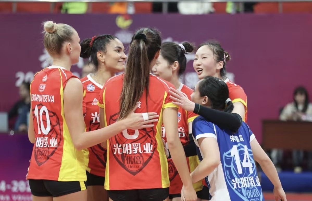 关于委内瑞拉女足队员场上风采赢得球迷喝彩的信息